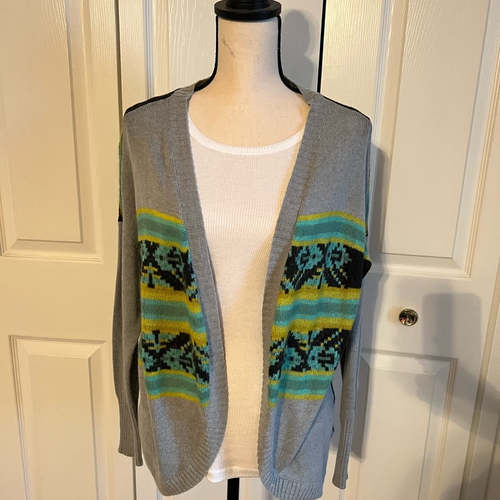 Light weight cardigan